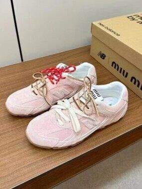 💯Authentic New Balance X Miu Miu 530 Sneakers